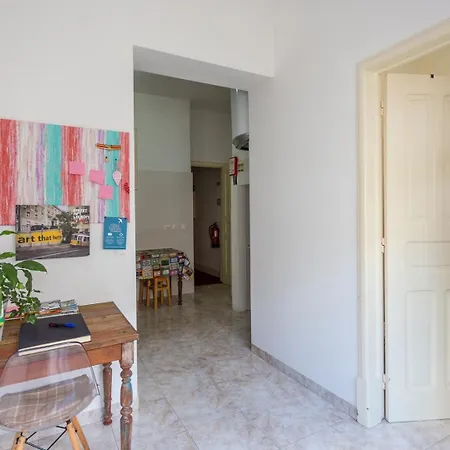 Lejlighed Flat With One Bedroom In Moscavide -