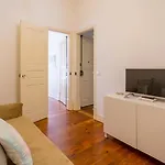 Lägenhet Flat With One Bedroom In Moscavide -