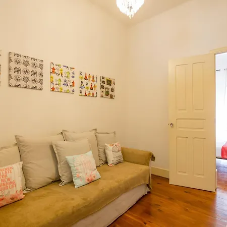 Be Local - Flat With One Bedroom In Moscavide - リスボン