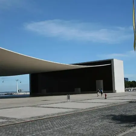 Flat With One Bedroom In Moscavide - Lisbona