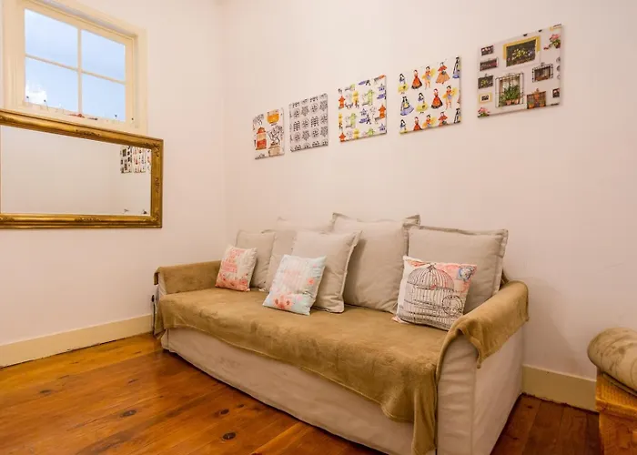 Flat With One Bedroom In Moscavide - Appartamento