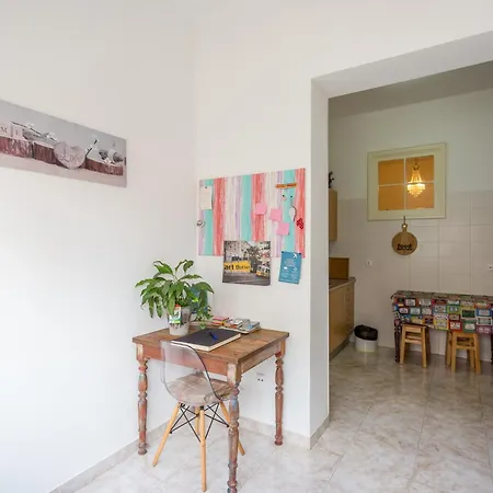 아파트 Flat With One Bedroom In Moscavide - *