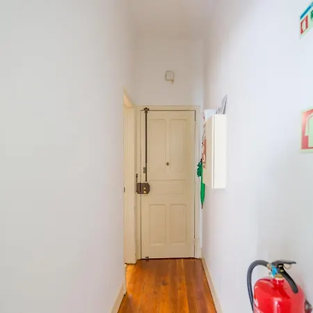 Flat With One Bedroom In Moscavide - * 리스본